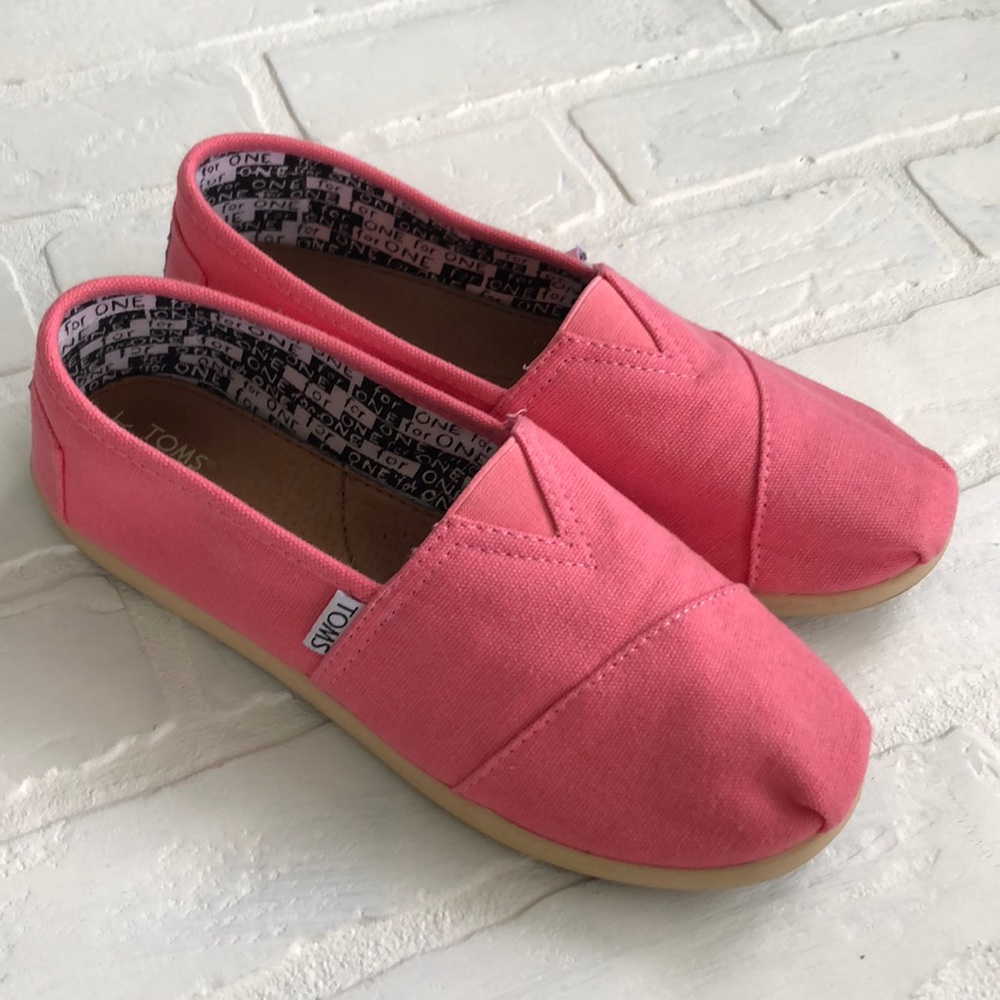 Pink Toms